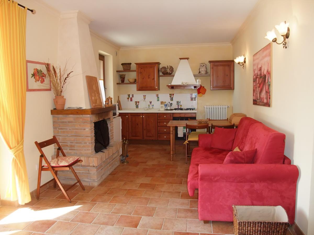 פאברו Agriturismo Pian Di Frattina מראה חיצוני תמונה
