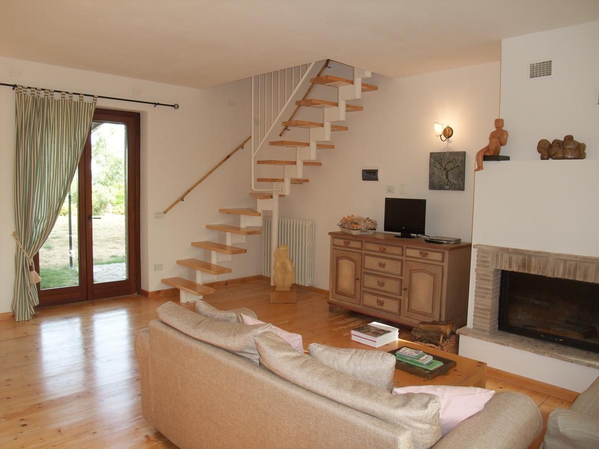 פאברו Agriturismo Pian Di Frattina מראה חיצוני תמונה